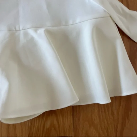 Zara white mini skort - Picture 2 of 6